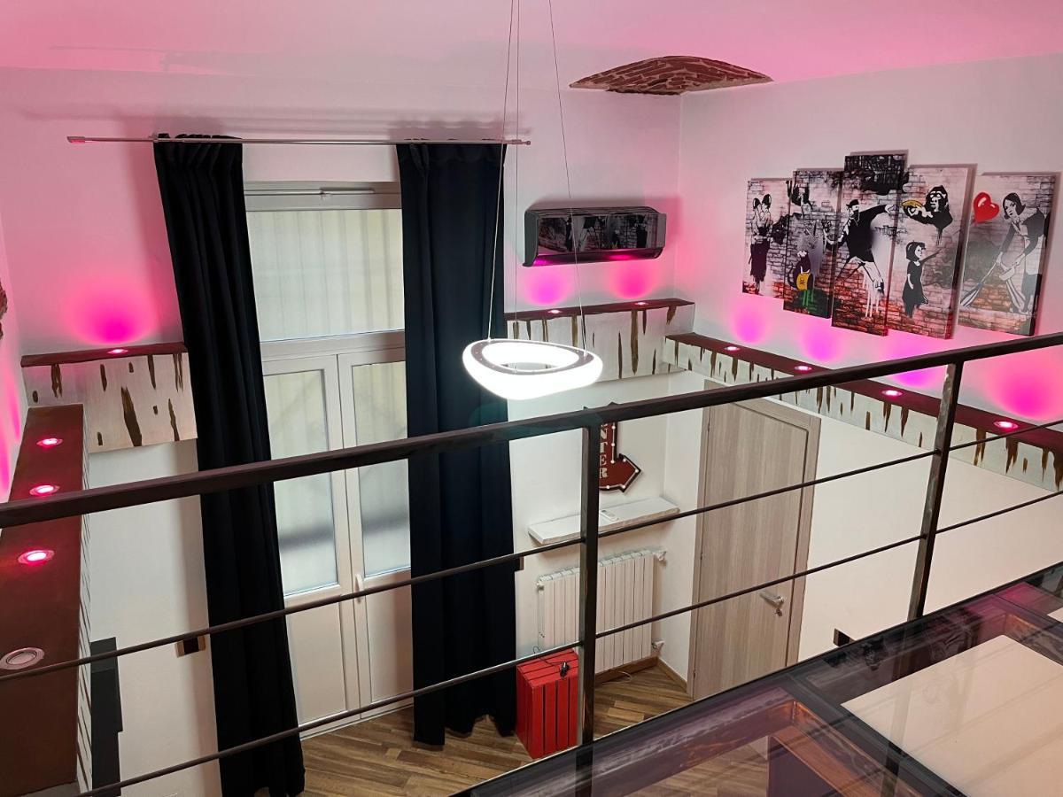 Loft In Centro Boutique 65 *